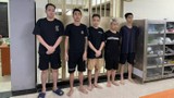 Hà Nội: Thiếu tiền bill, 2 thiếu niên bị giam lỏng tại quán bar