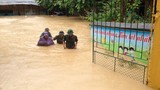 Điện Biên: Ngập lụt đến cổ, thêm người mất tích do mưa lũ