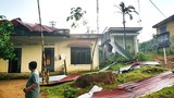 Dông lốc khủng khiếp ở Quảng Ngãi khiến 117 căn nhà bị thiệt hại