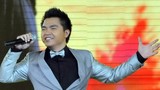 Ca sĩ Lê Minh MTV bị tai nạn gãy xương đùi