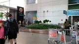 Du khách nước ngoài rơi từ lầu 2 sân bay Tân Sơn Nhất