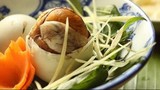 Vì sao kiêng ăn trứng vịt lộn đầu năm?