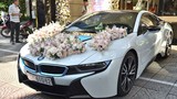 Diệp Lâm Anh được rước dâu bằng xe hoa độc đáo 