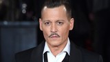 Johnny Depp bị kiện vì hành hung nhân viên đoàn phim