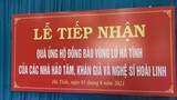 Đại diện NSƯT Hoài Linh đã trao 9 tỷ cho 4 tỉnh miền Trung