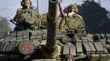 Chùm ảnh xe tăng Nga, Ukraine tràn ngập gần biên giới