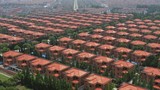Cuộc sống không tưởng ở làng giàu nhất Trung Quốc