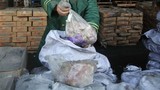 Nguồn gốc bất ngờ của thịt Trung Quốc đông lạnh 40 năm 