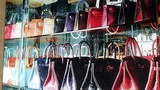 Tủ hàng hiệu gây choáng của nữ đại gia nhiều túi Hermes nhất thế giới