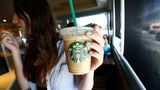 Ông lớn Starbucks bị kiện vì lừa dối khách