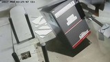 Video: Bá đạo dùng xe nâng "cuỗm" máy ATM