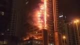 Hiện trường vụ cháy biến toà chung cư ở Dubai thành "tháp lửa"