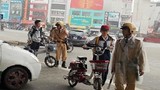 CSGT hóa trang “chộp” xe đạp điện vi phạm