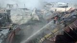 Cháy lớn thiêu rụi hơn 2.000m2 xưởng sản xuất mũ bảo hiểm 