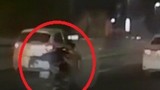 Video: Gập người vít ga tít mù, thanh niên đâm vào xe tải, tử vong tại chỗ