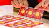 Giá vàng hôm nay 28/10: USD giảm mạnh, vàng đi xuống