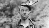 Hình ảnh xót xa về lao động trẻ em ở Mỹ 100 năm trước