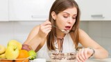4 sai lầm khi ăn tối tuổi thọ suy giảm, ai cũng nên tránh 