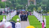 Lãnh đạo Đảng, Nhà nước và ĐBQH vào Lăng viếng Chủ tịch Hồ Chí Minh