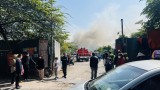Hà Nội: Cháy kho hàng, khói bao trùm cả khu dân cư