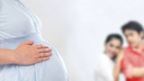 Rắc rối khi nhờ người mang thai hộ nên biết