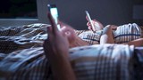 5 lý do khiến bạn không nên ngủ bên cạnh điện thoại di động