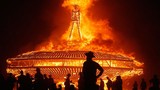 Rực cháy lễ hội Burning Man giữa sa mạc