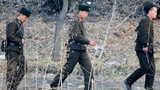 Triều Tiên xây loạt ụ súng bê tông dọc biên giới với TQ