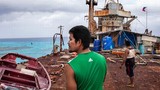 Cận cảnh tàu chiến đổ nát của Philippines ở Bãi Cỏ Mây 