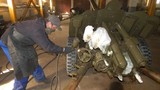 Thăm nhà máy sửa pháo cho Quân đội Ukraine