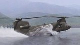 Ngoạn mục trực thăng CH-47 hạ cánh trên mặt nước