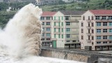 Siêu bão Chan-hom ập vào Trung Quốc 