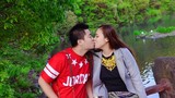 “Cô gái triệu view” tình tứ hôn bạn trai ở Hàn Quốc