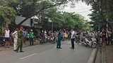 Hà Nội: Bị xe tải cuốn vào gầm, thai phụ sinh con ngay tại hiện trường