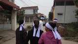 Xe khách đâm đoàn đưa tang ở Vĩnh Phúc: Khăn tang phủ trắng vùng quê