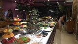 Khách hàng "tố" nhà hàng OhCha Lạc Long Quân bán buffet hải sản thối