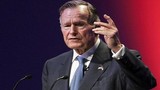 Cựu Tổng thống Mỹ Bush "cha" bị ngã gãy đốt sống cổ