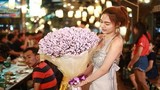 Chưa Valentine, cô gái đã tặng quà bạn trai bó hoa tiền gần trăm triệu