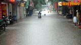 Hà Nội tiếp tục mưa dông lớn do siêu bão Rammasun