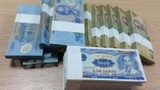 Dịch vụ đổi tiền lẻ “nóng” trước Tết Đinh Dậu: Phí lên tới 40%