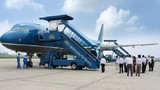 Vietnam Airlines xin lỗi vì cho trăm khách “leo cây“