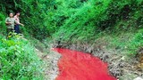 Suối máu hãi hùng bất ngờ xuất hiện ở Điện Biên