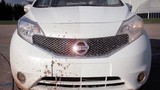 Xe hơi Nissan có thể tự rửa sạch bùn đất