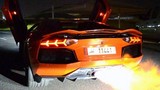 Xem siêu xe Lamborghini và Ferrari khạc lửa đấu tay đôi