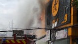 Garage ô tô cháy lớn, thiêu rụi siêu thị Thế giới Di động Sài Gòn