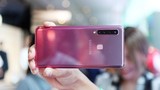 Giá bán smartphone đời cũ cao ngất ngưởng tại Việt Nam