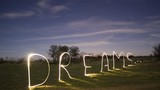 5 giấc mơ báo hiệu bạn sắp vỡ nợ, phá sản