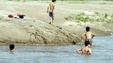 Phát hiện 3 học sinh tiểu học tử vong dưới hồ nước