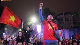 U23 Việt Nam chiến thắng lịch sử, người dân ăn mừng đến gần sáng