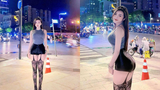 "Hot girl áo dài" lăng xê thời trang tất lưới chơi phố đêm